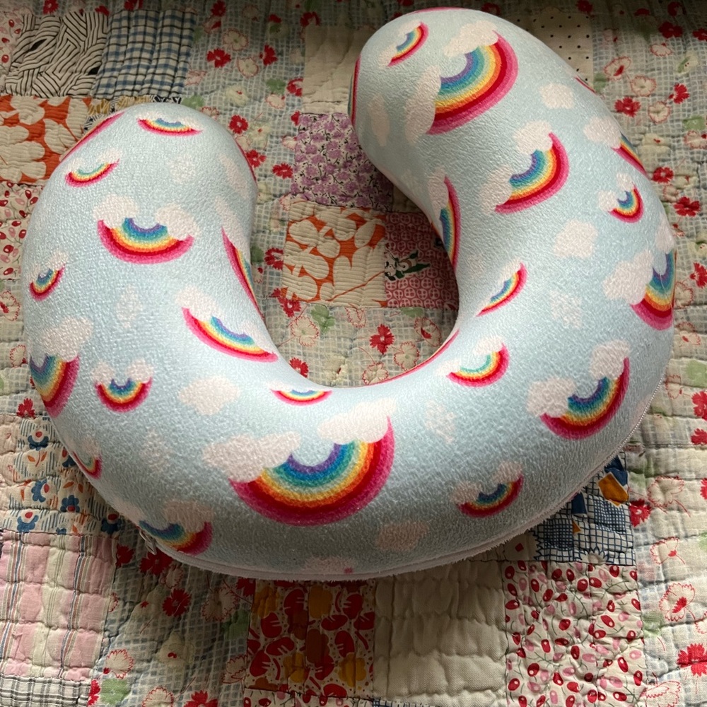 Neck pillow